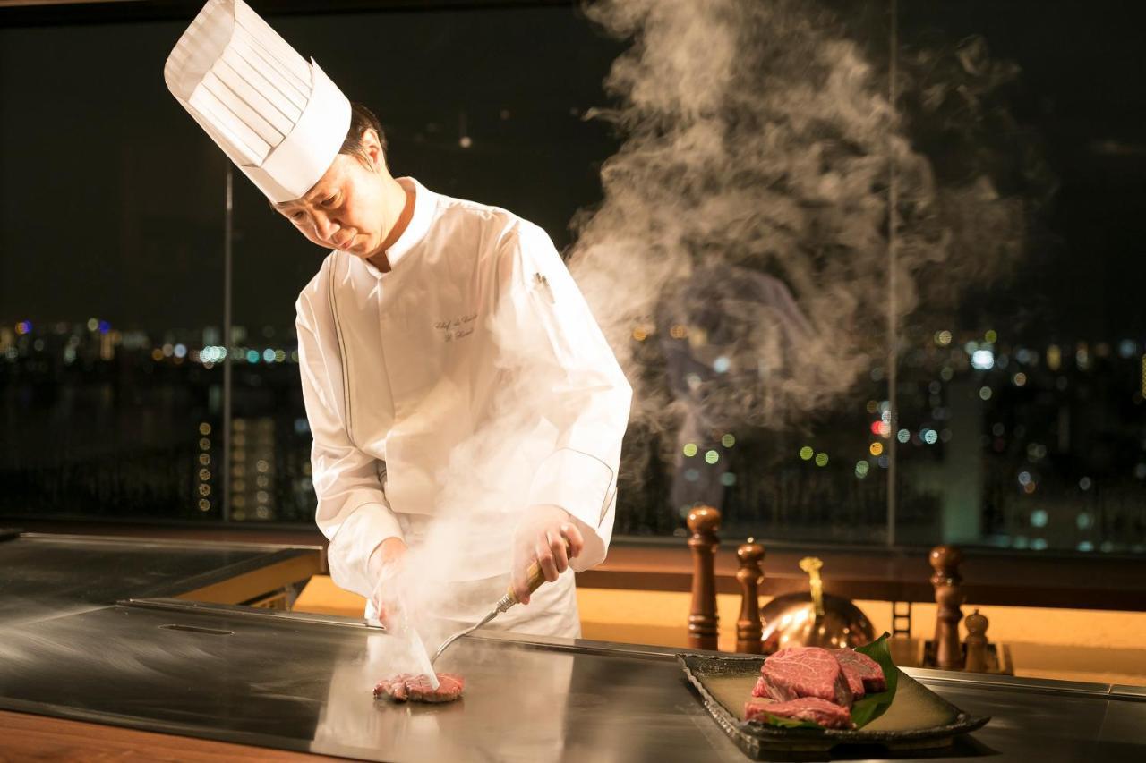 Hotel Plaza Osaka Luaran gambar